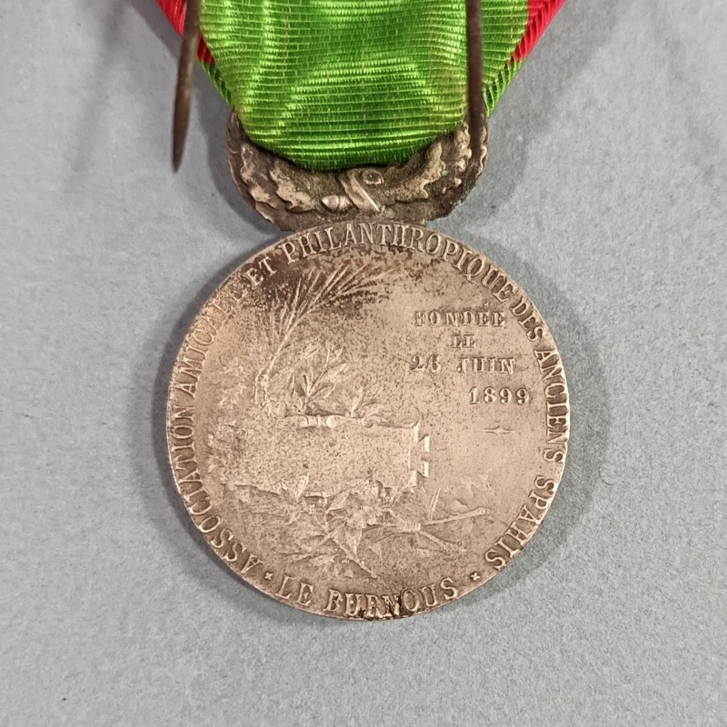 FRANCE MEDAILLE DE L'ASSOCIATION AMICALE ET PHILANTROPIQUE DES ANCIENS SPAHIS LE BURNOUS 26/6 1899